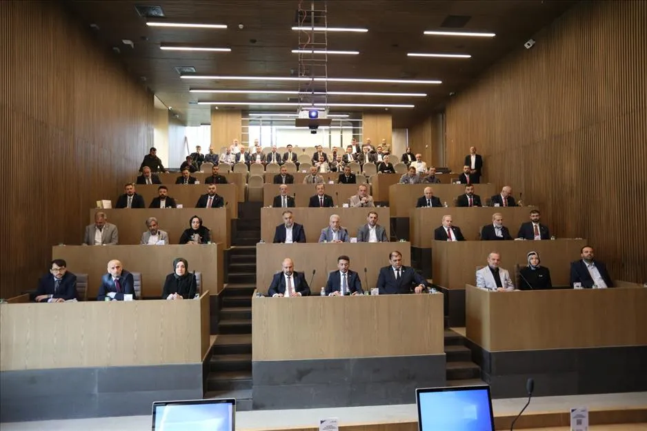İnegöl Belediye Meclisi Yeni Üyelerle İlk Toplantısını Yaptı