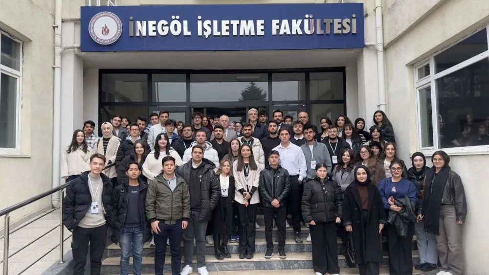 Muzaffer Çilek’ten gençlere tecrübe paylaşımı