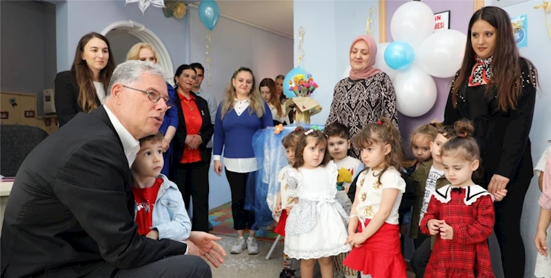 MUDANYA BELEDİYE BAŞKANI DENİZ DALGIÇ’IN İLK BAYRAMLAŞMASI ÇOCUKLARLA