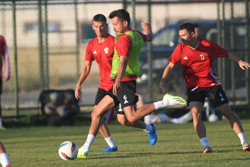 İnegölspor yeni sezun için hazırlıkları sürdürüyor