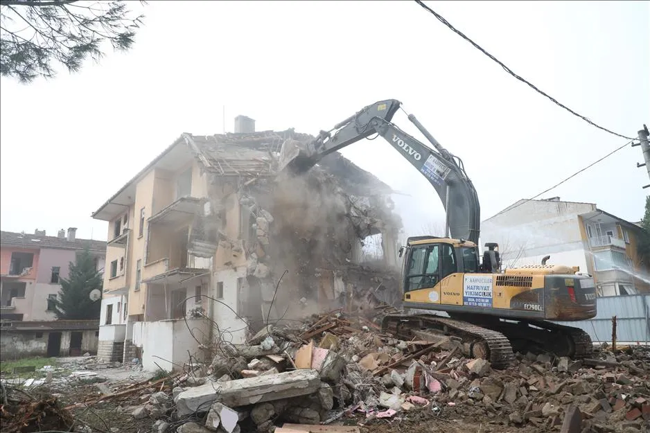 Turgutalp Kentsel Dönüşümde İlk Kazma Vuruldu