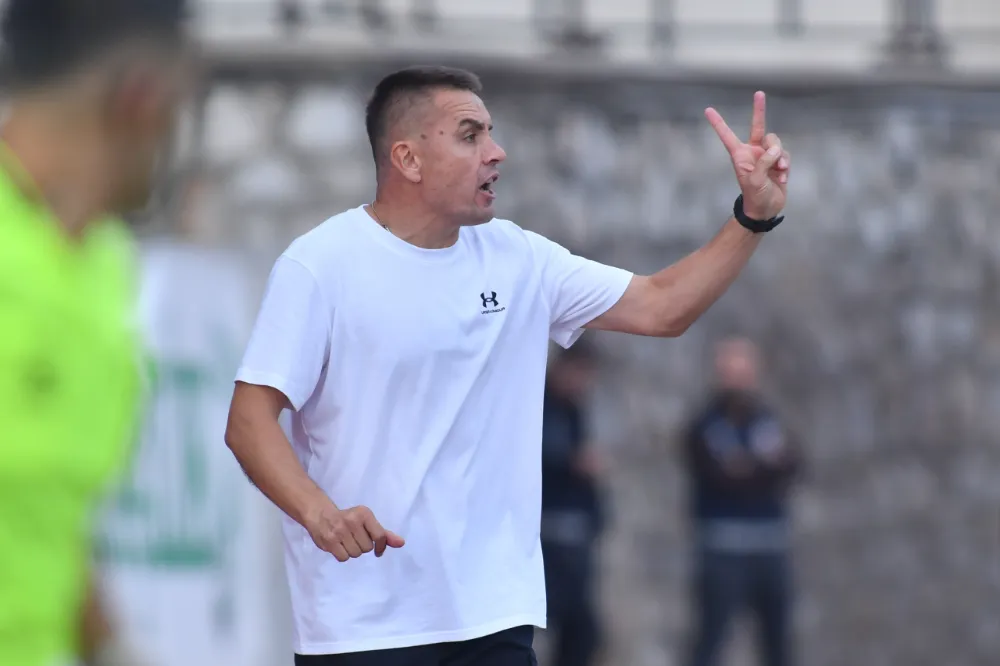  İsmail Güldüren