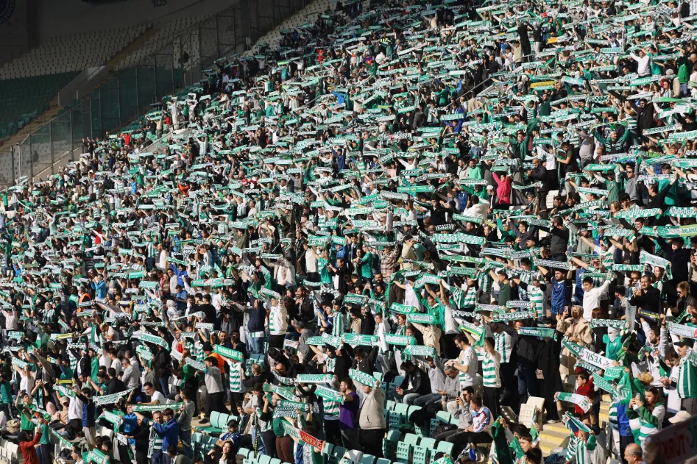 Çocuklar Bursaspor coşkusunu Büyükşehir’le yaşadı