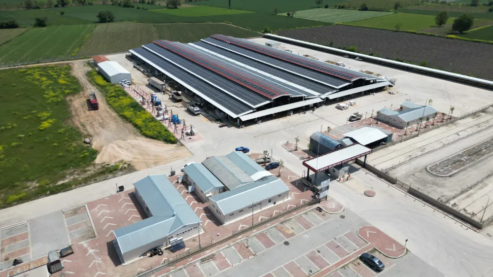 İnegöl Belediyesi’nden Güneş Enerjisiyle Örnek Tasarruf: Aylık 1.2 Milyon TL Kazanım