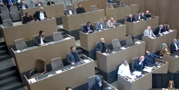 İnegöl Belediye Meclisi'nde sürpriz istifa