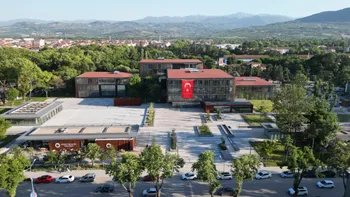 İnegöl Belediyesi’nin Üniversite Öğrencilerine Eğitim Yardımı Başvuruları Başladı