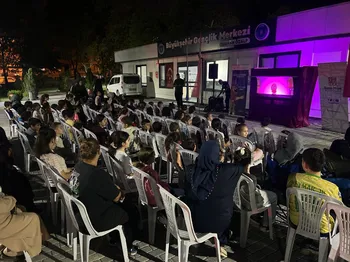 Bursa’da Karagöz ve kukla rüzgârı esti